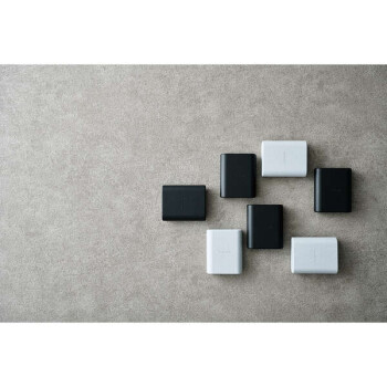 エレコムがリードする、次世代のモバイルバッテリー登場。