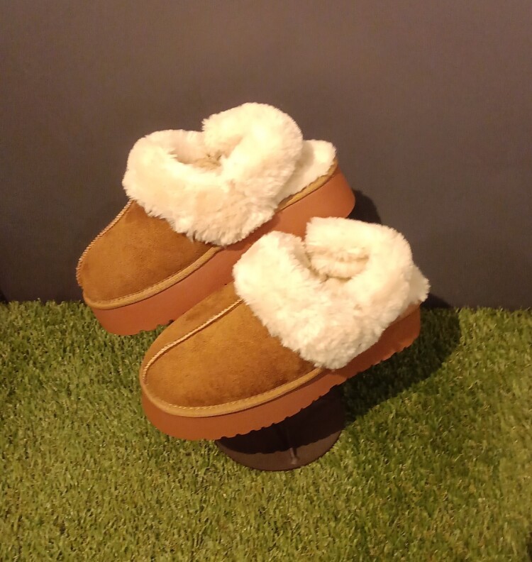 【人気アイテム】今すぐに活躍するブーツ第２弾！！