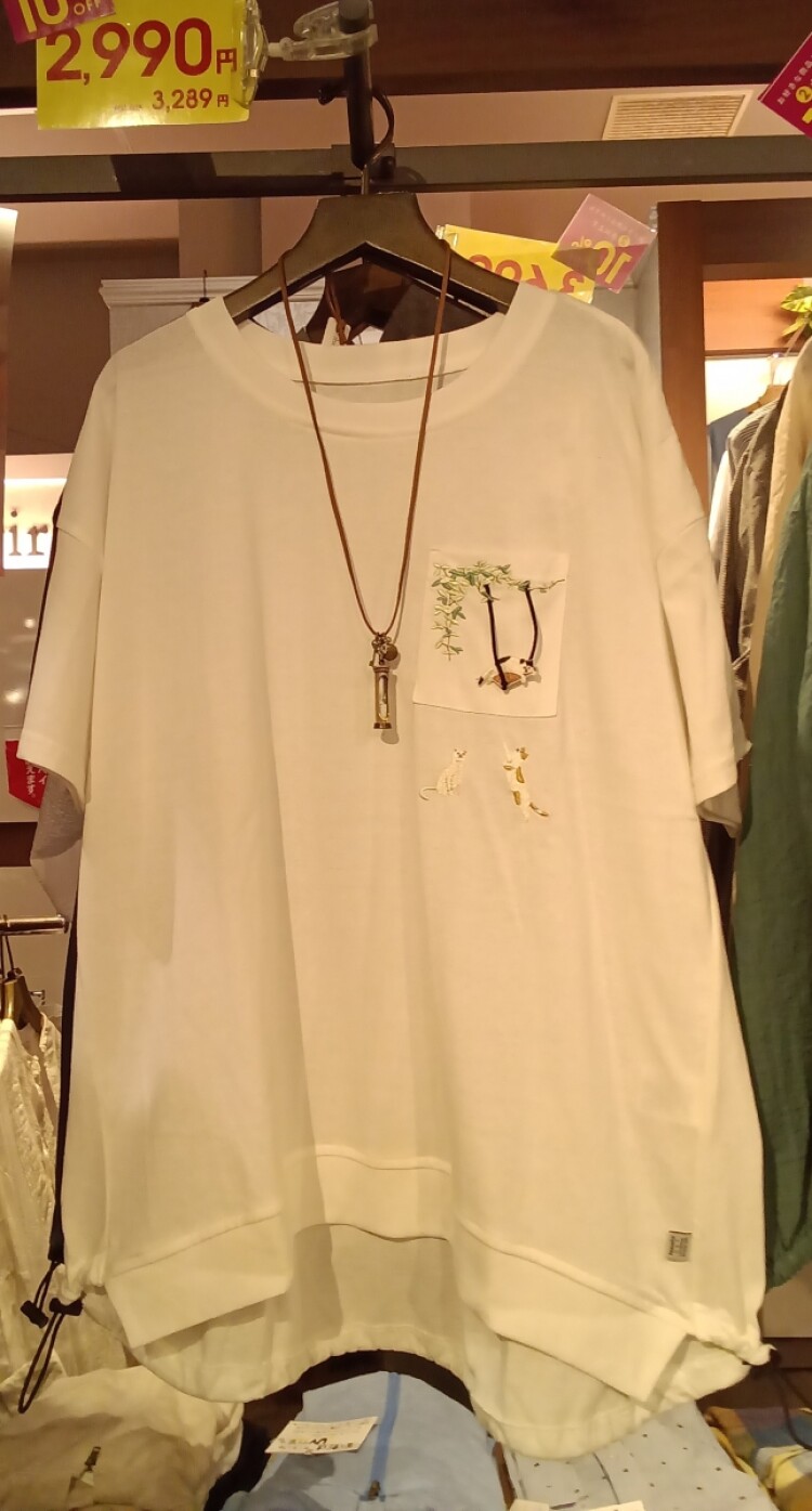 【新作】癒しのネコちゃんTシャツ