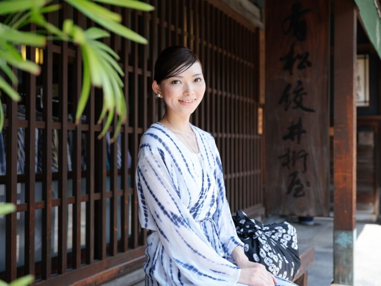 和紙染めブックカバーワークショップ ｜有松・鳴海絞り｜大須賀 彩