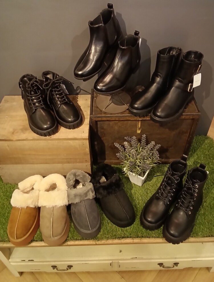 【NEW】　これから大活躍！様々なテイストに合う合皮ブーツ