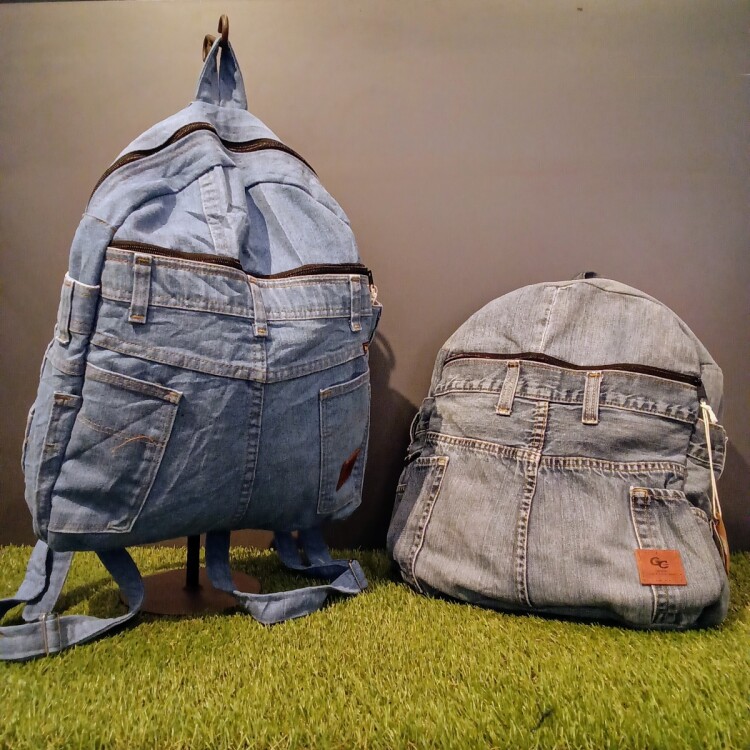 【人気商品・再入荷】デニムリメイクバッグ