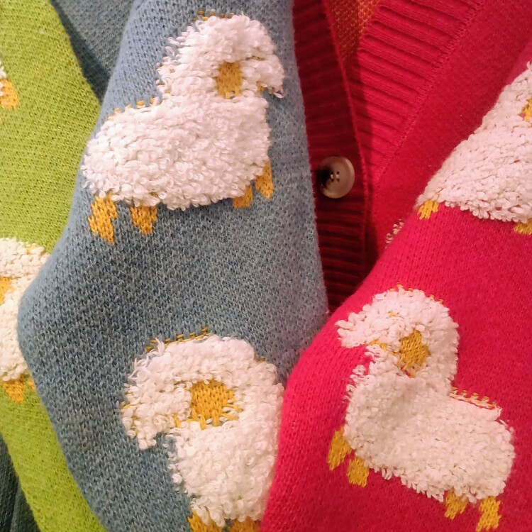 【大大大人気！】【再入荷】Xでプチバズリ中！羊柄ニットカーディガン