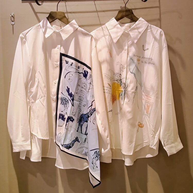 【NEW】初対面で好印象！スカーフ柄シャツ