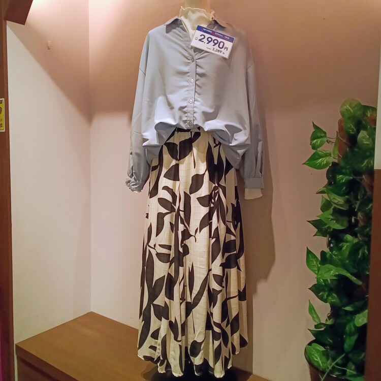 【定番・大人気】オンでもオフでも活躍！前タックシャツ